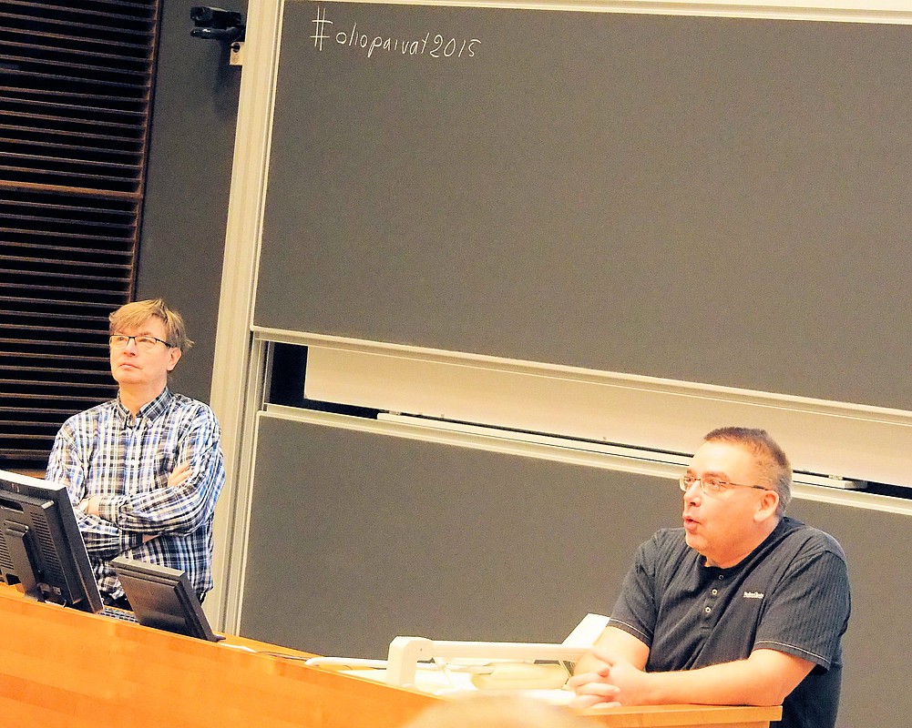 Prof. Kari Systä and Prof. Tommi Mikkonen at Oliopäivät 2015. (Photo: Pitky ry Archives, 2015)